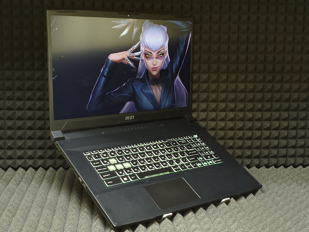 Ноутбук MSI Katana B12VFK-463XRU
