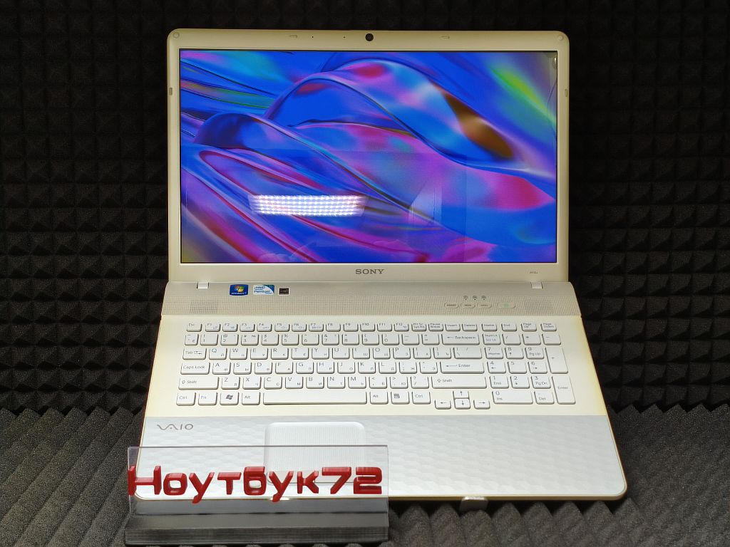 Ноутбук Sony VPCEJ