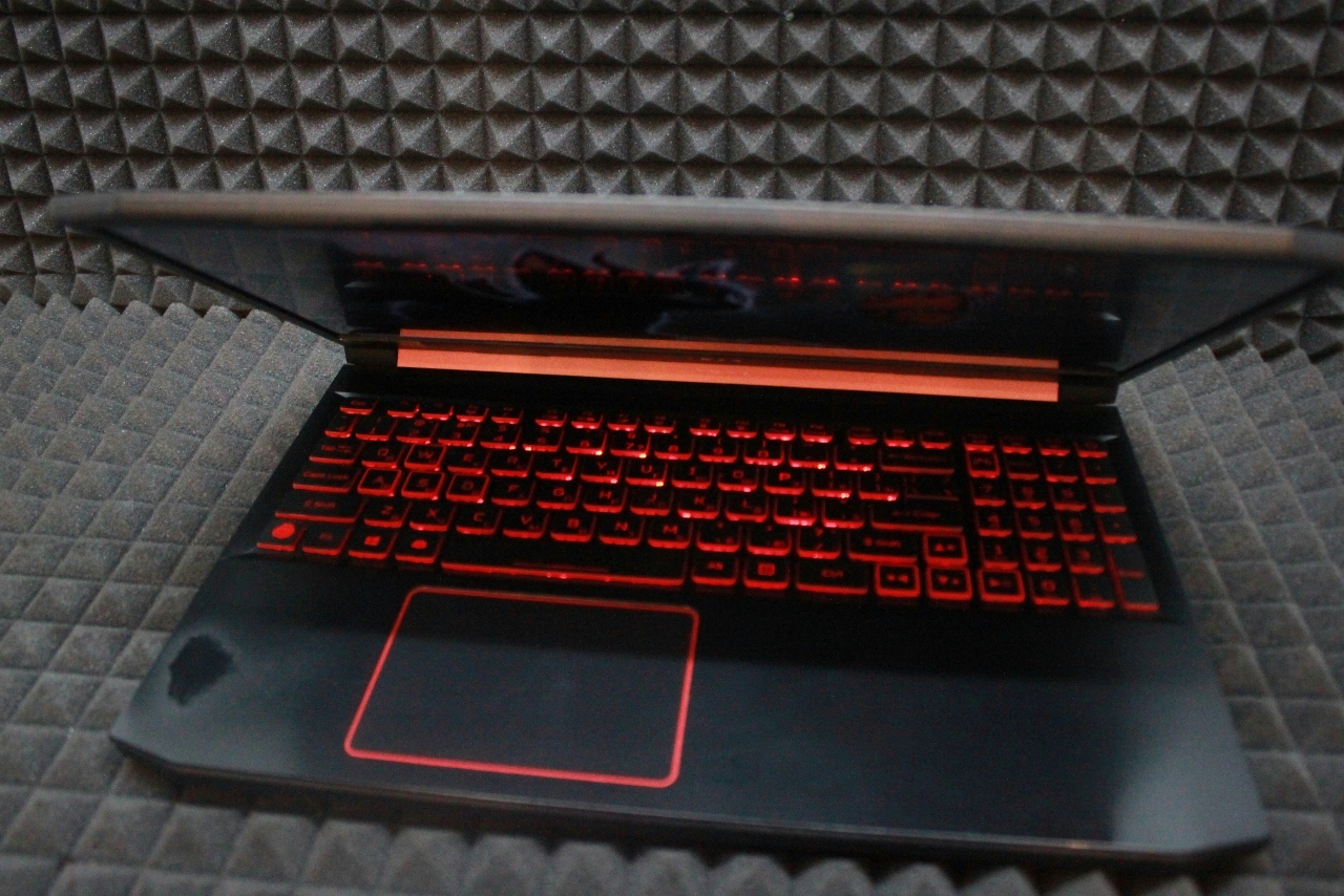 Ноутбук Acer Nitro An515-54-51NJ
