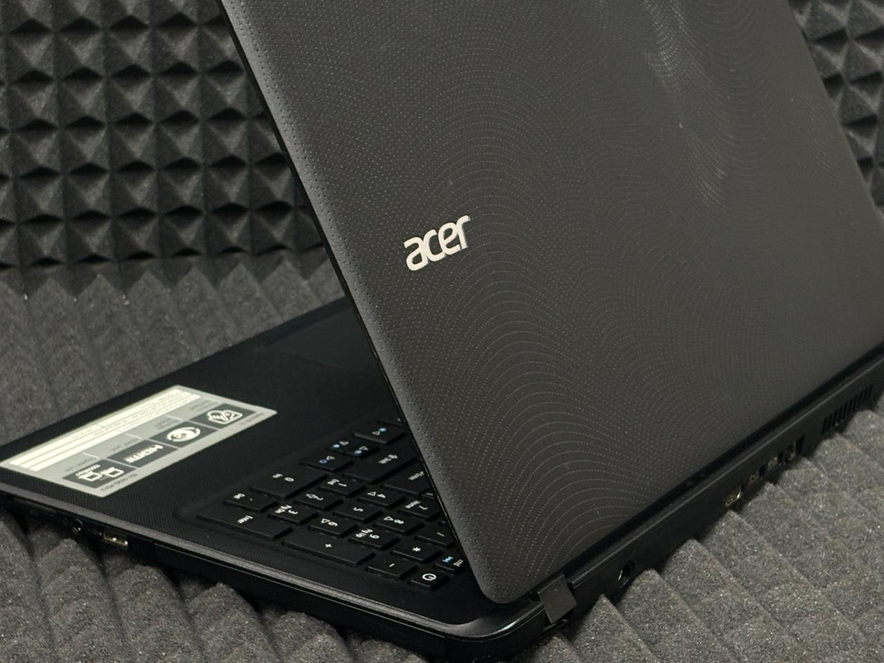 Ноутбук Acer Aspire ES1-532G-P512