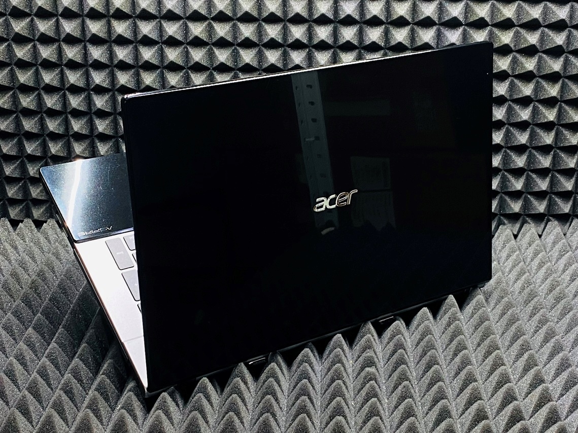 Ноутбук Acer V3-731G