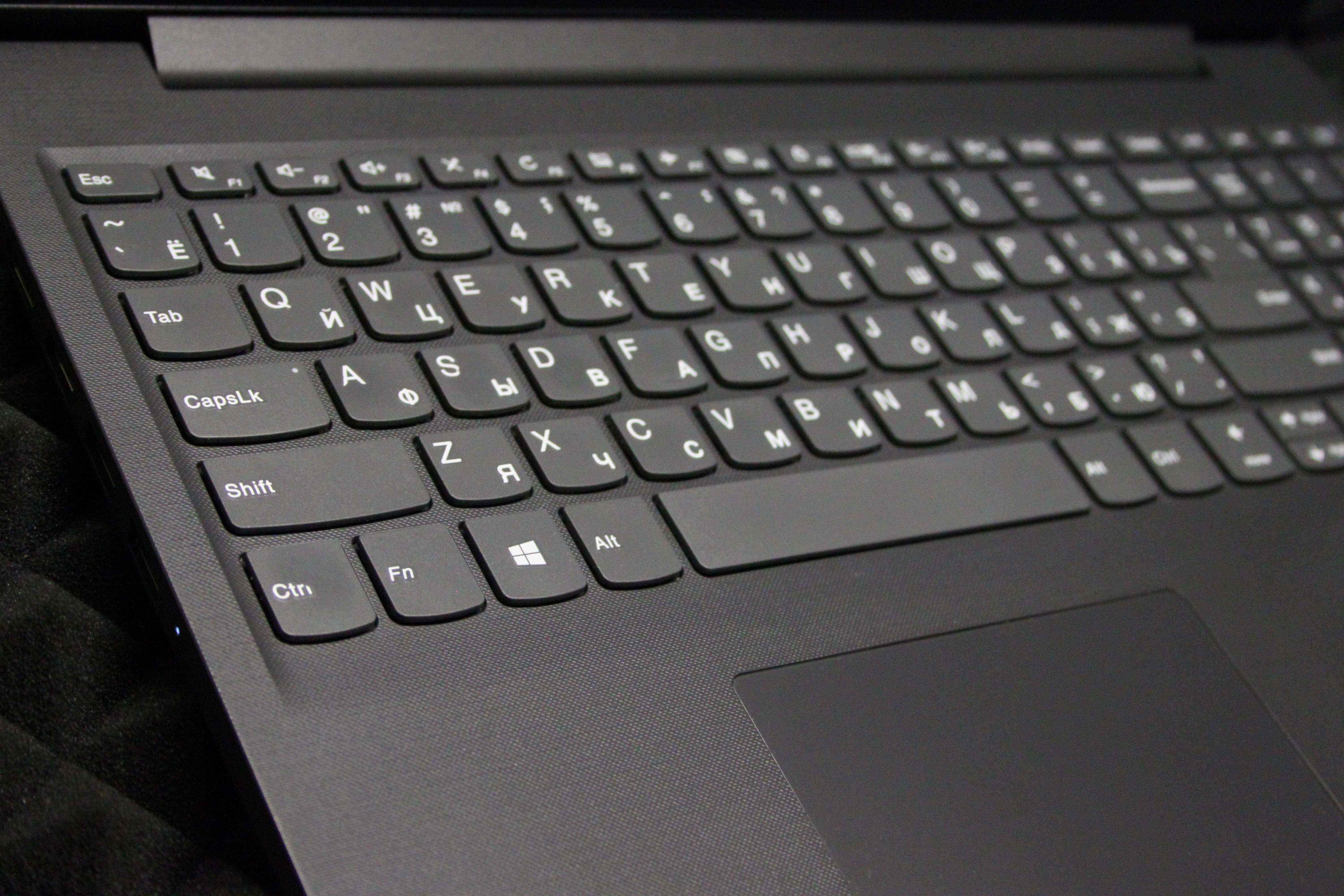 Ноутбук Lenovo Ideapad 82C7