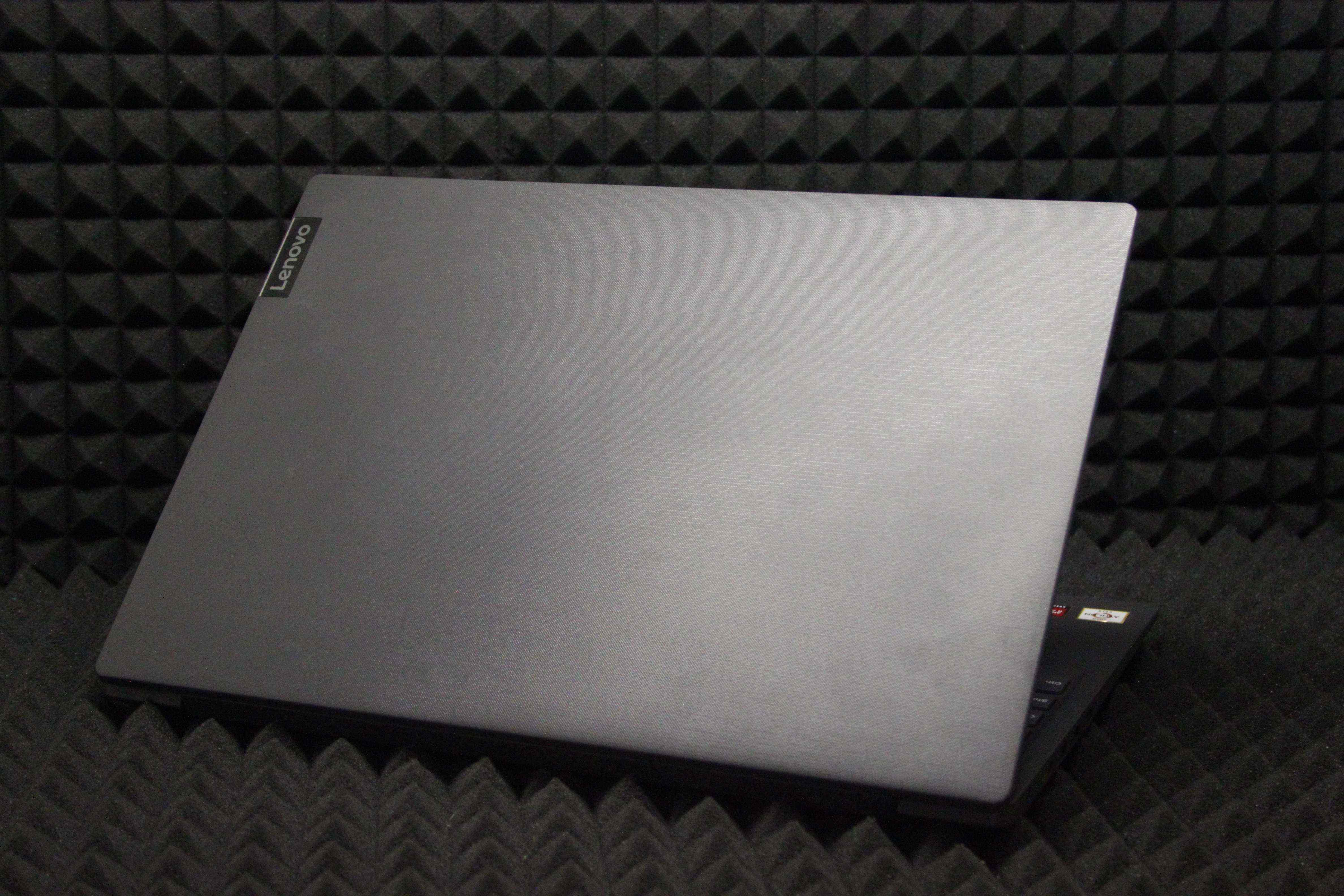 Ноутбук Lenovo Ideapad 82C7