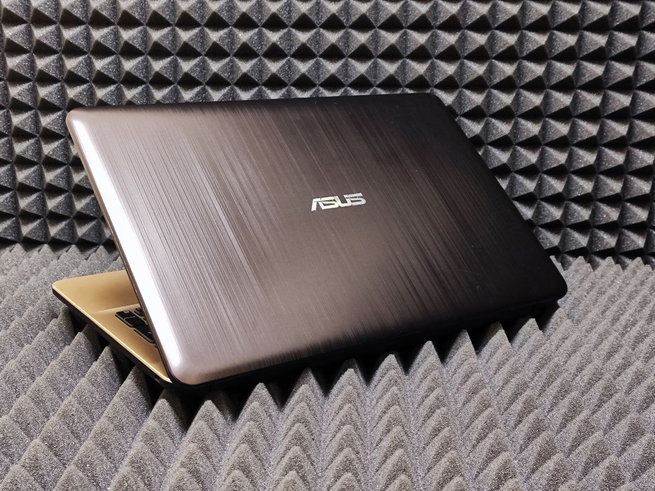 Ноутбук ASUS R541NA-GQ419T