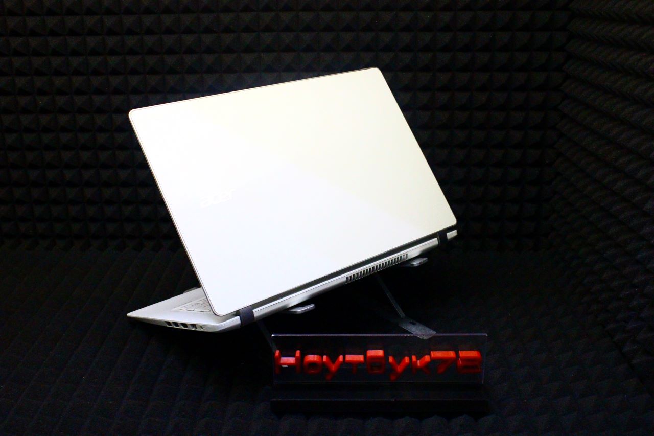 Ноутбук Acer Aspire V3-371-52QE