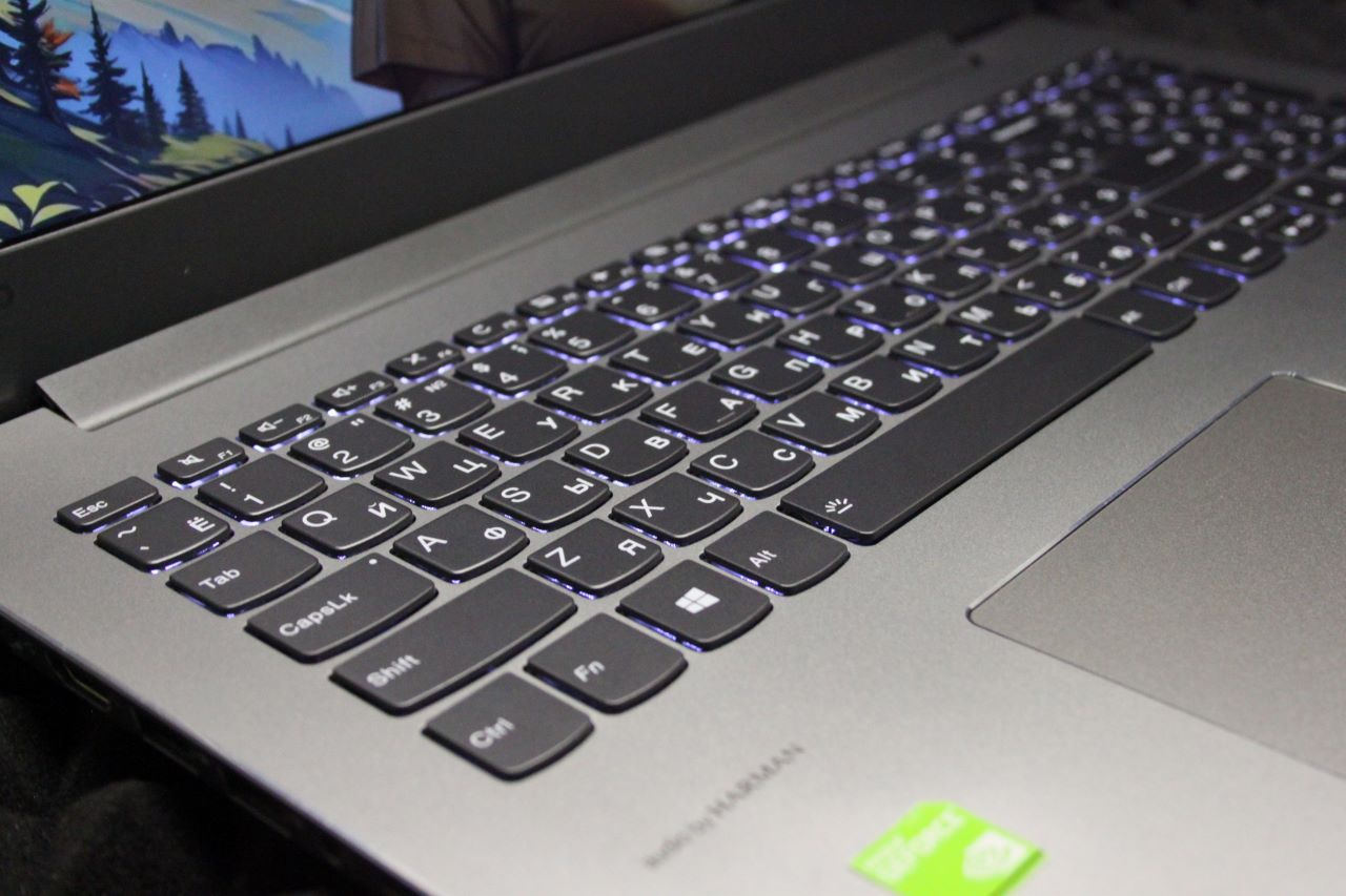 Ноутбук Lenovo IdeaPad 330-15IKBR