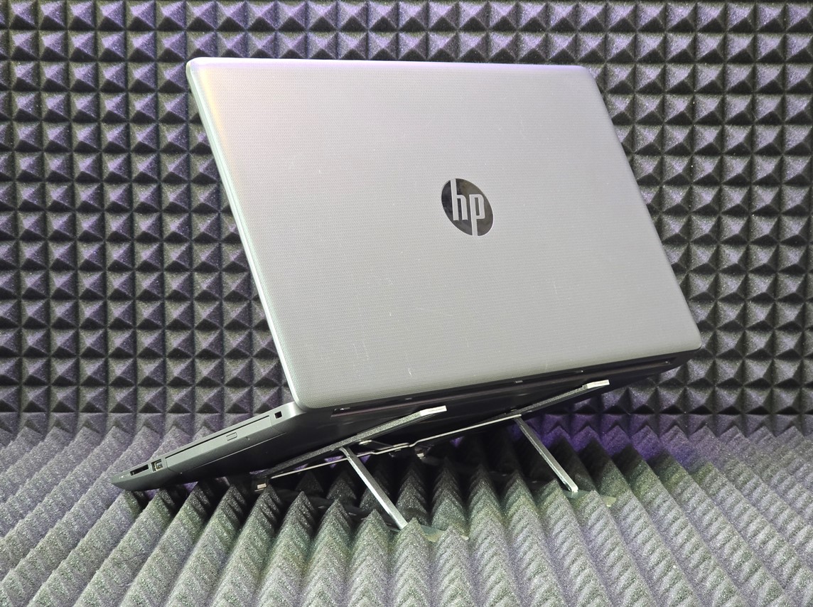 Ноутбук HP 250 G7