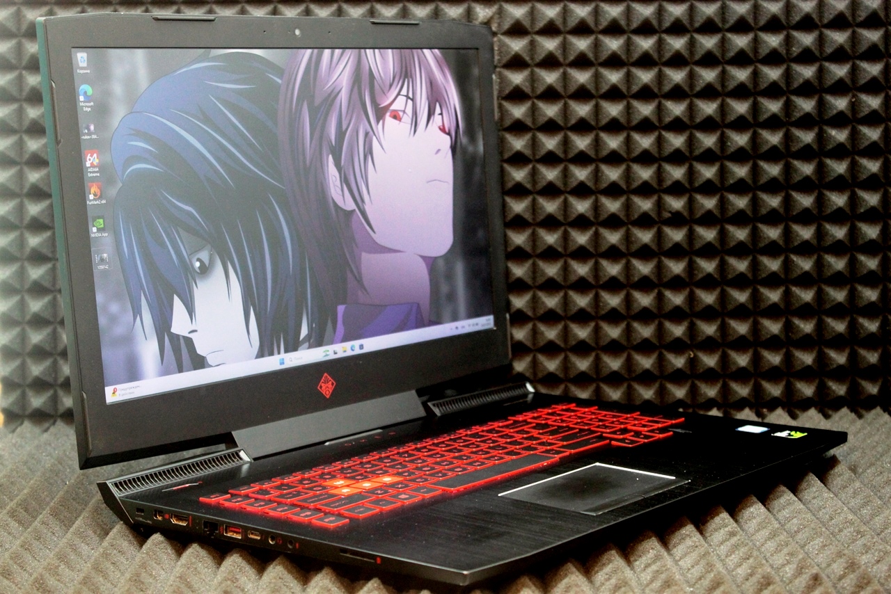 Ноутбук HP 17-an009ur