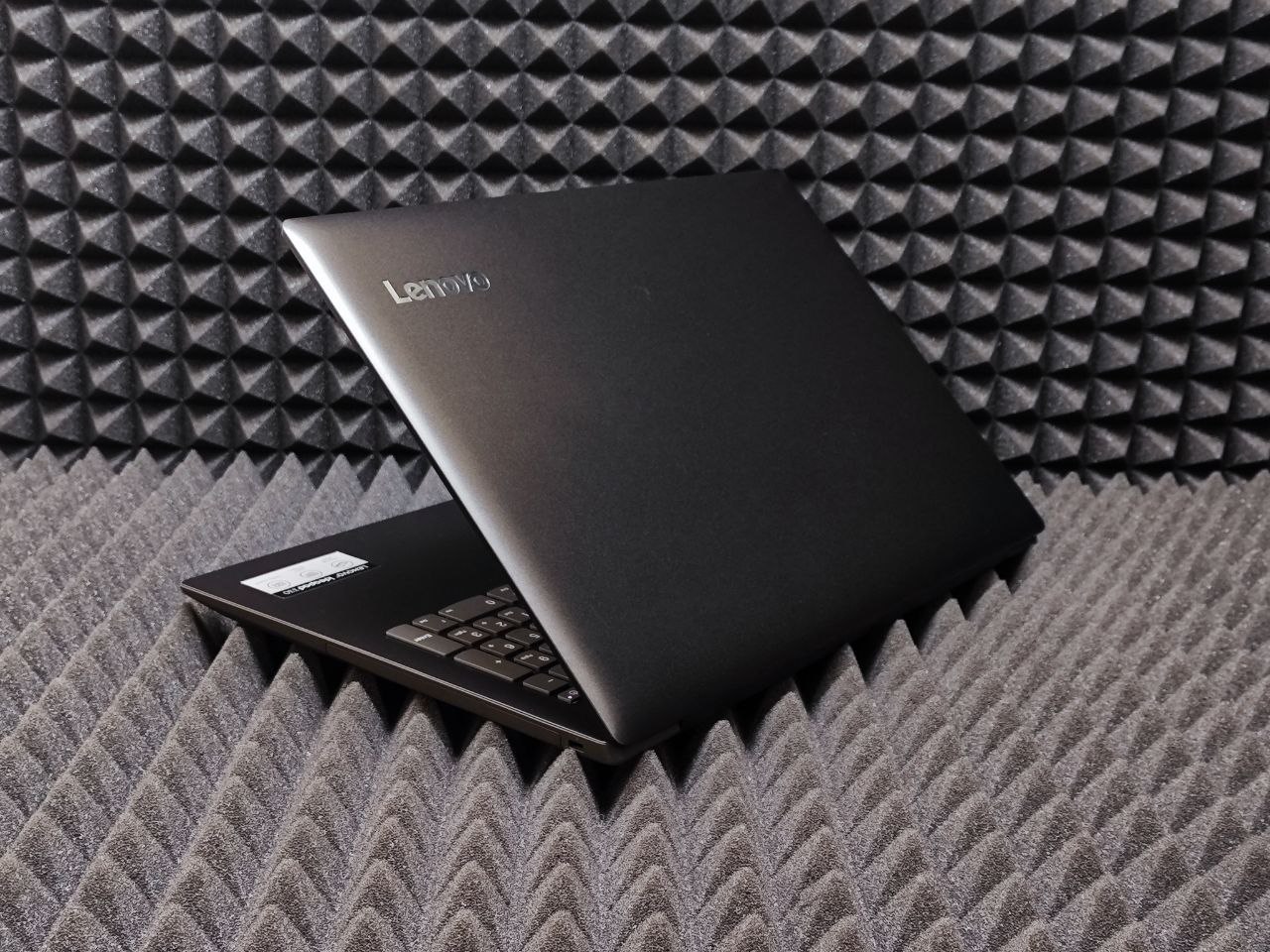 Ноутбук Lenovo 330-15IKB 81DC00NVRU
