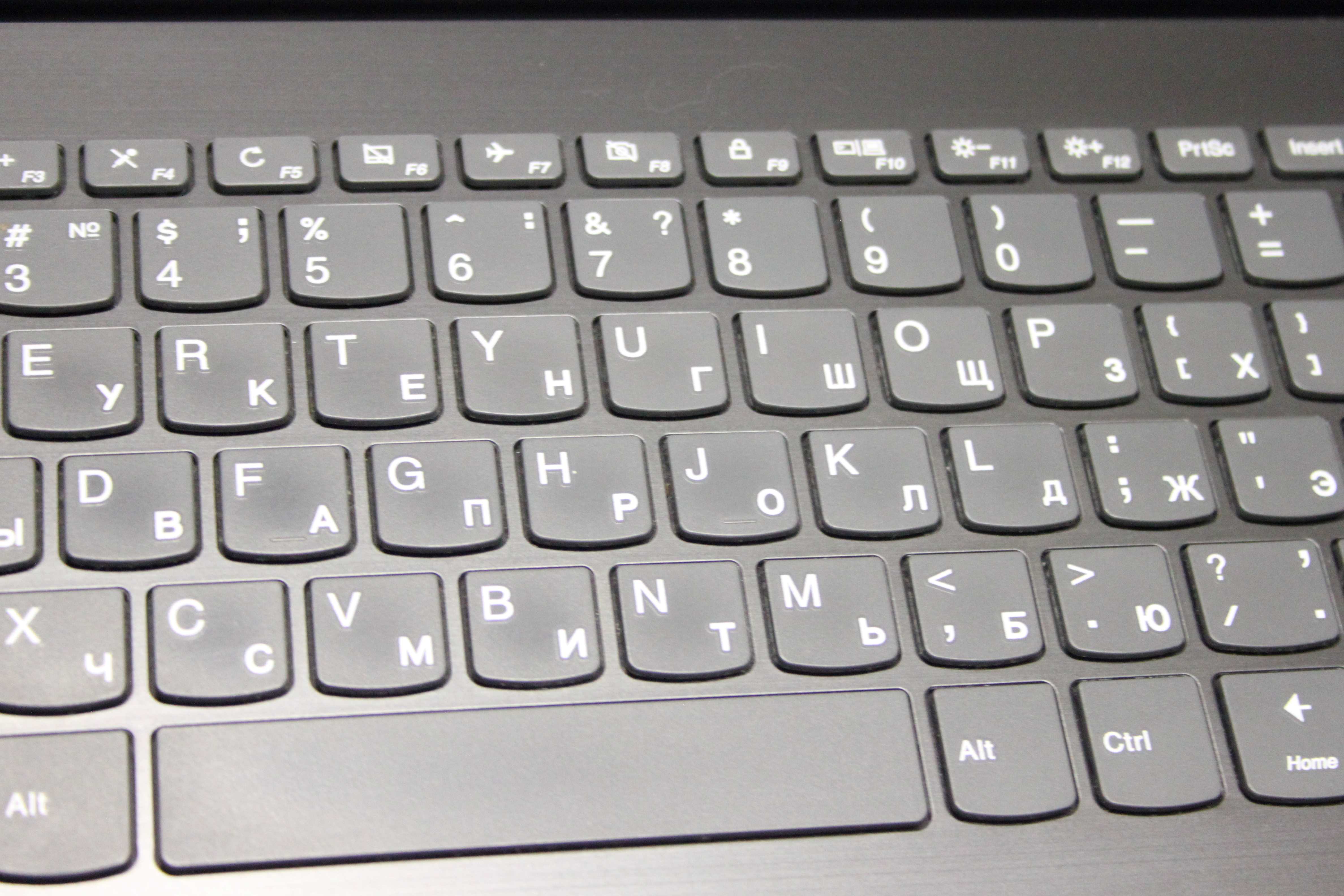 Ноутбук Lenov0 ideaPad 330