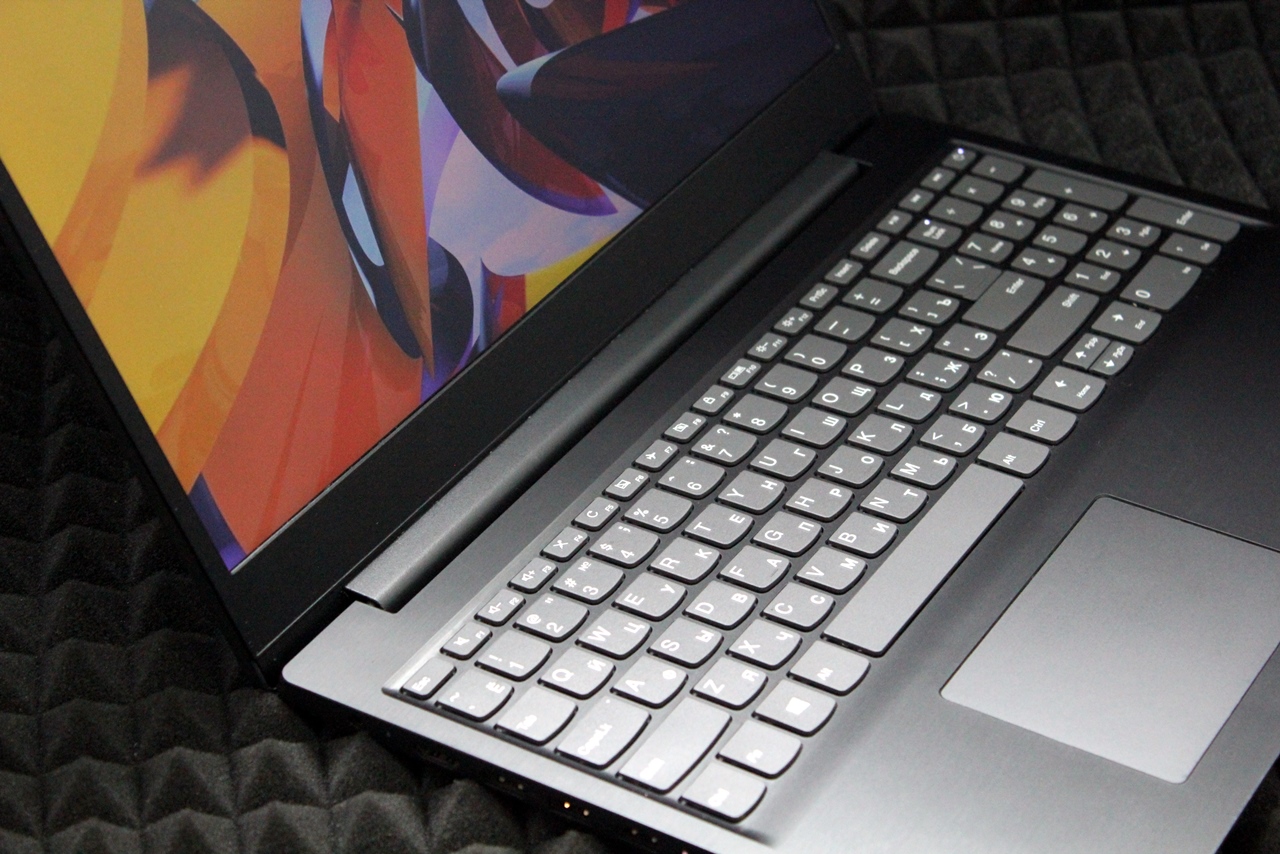 Ноутбук Lenovo IdeaPad S145-15AST (81N300FQRU)