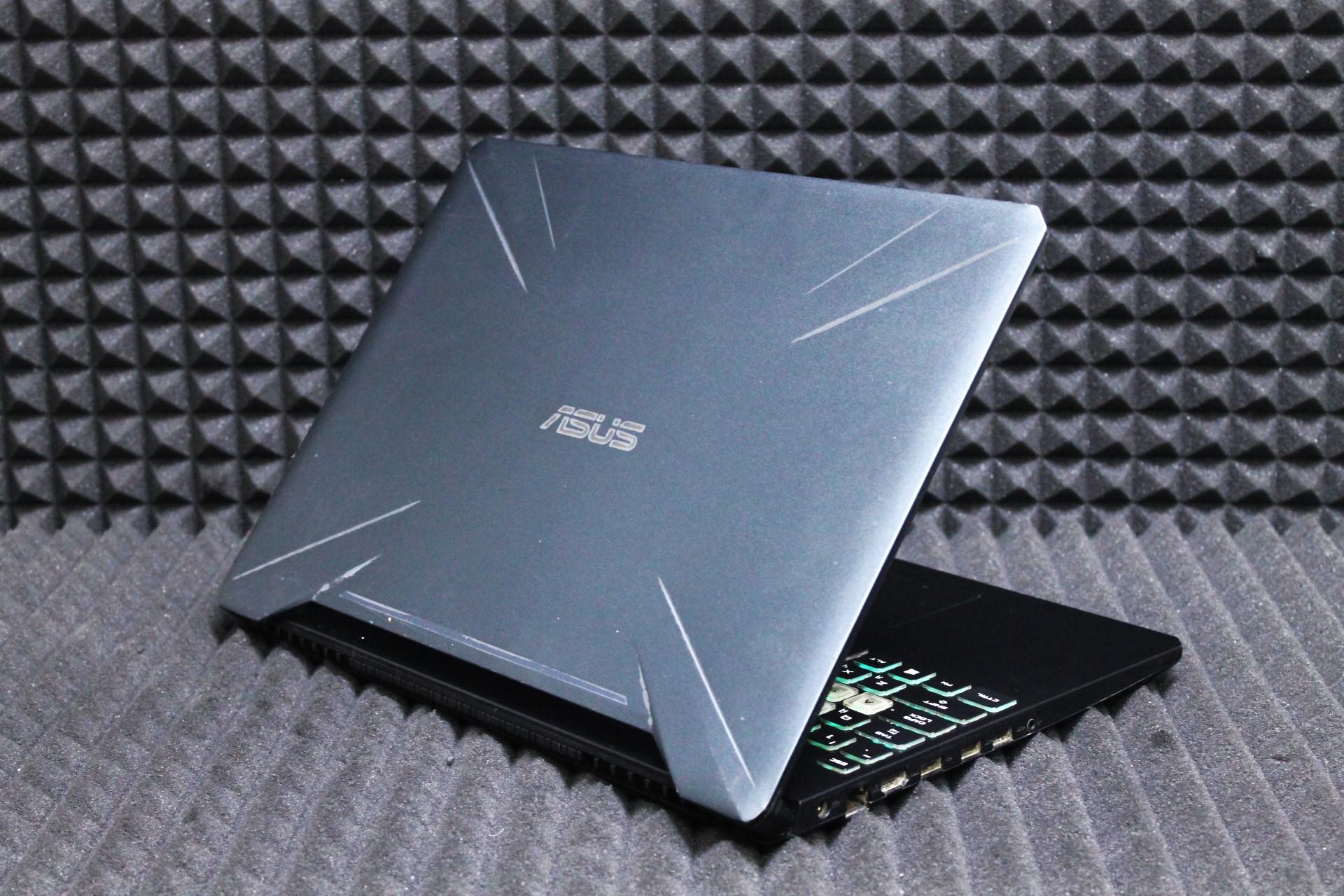 Ноутбук Asus TUF Gaming A15 (FX95GGT9300)