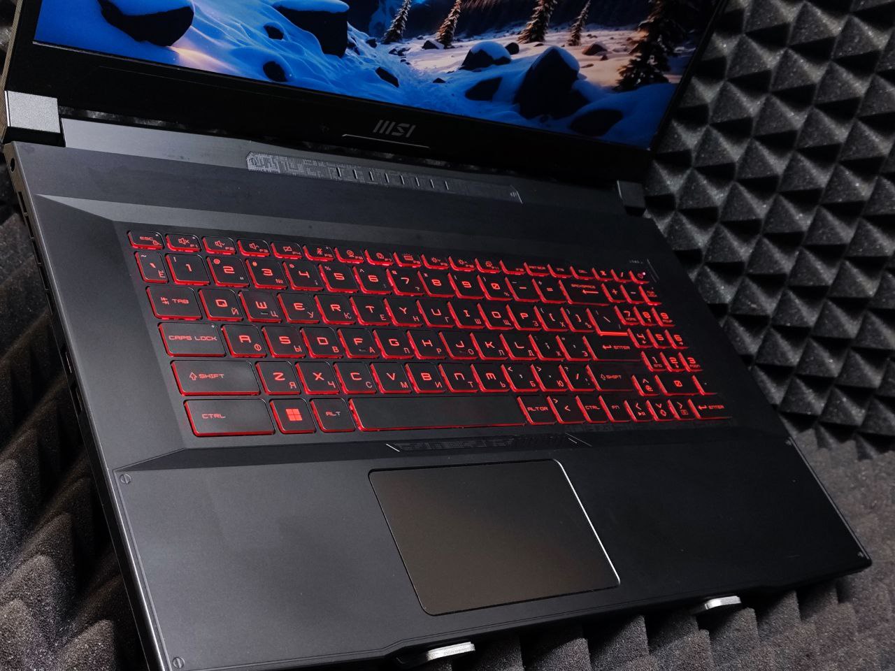 Ноутбук MSI Katana 17 B11UCX-897XRU