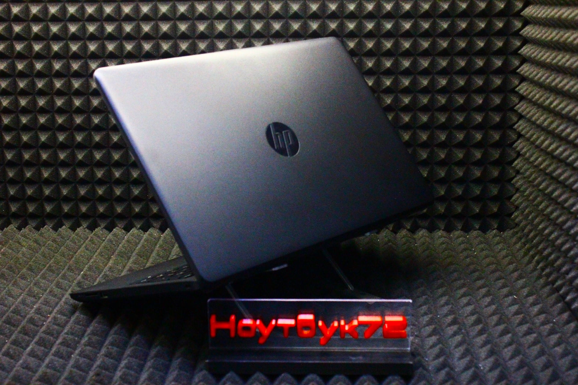 Ноутбук HP 15-bw655ur