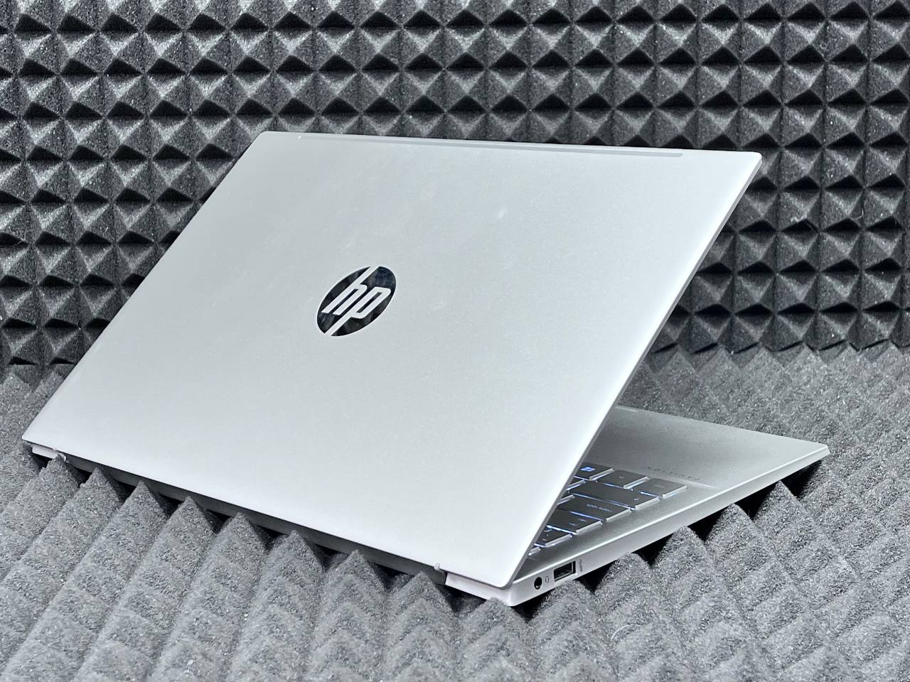 Ноутбук HP Pavilion 14-dv0000ur