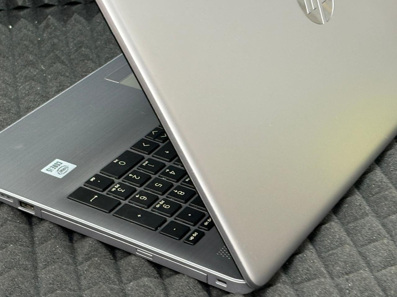 Ноутбук HP 250G