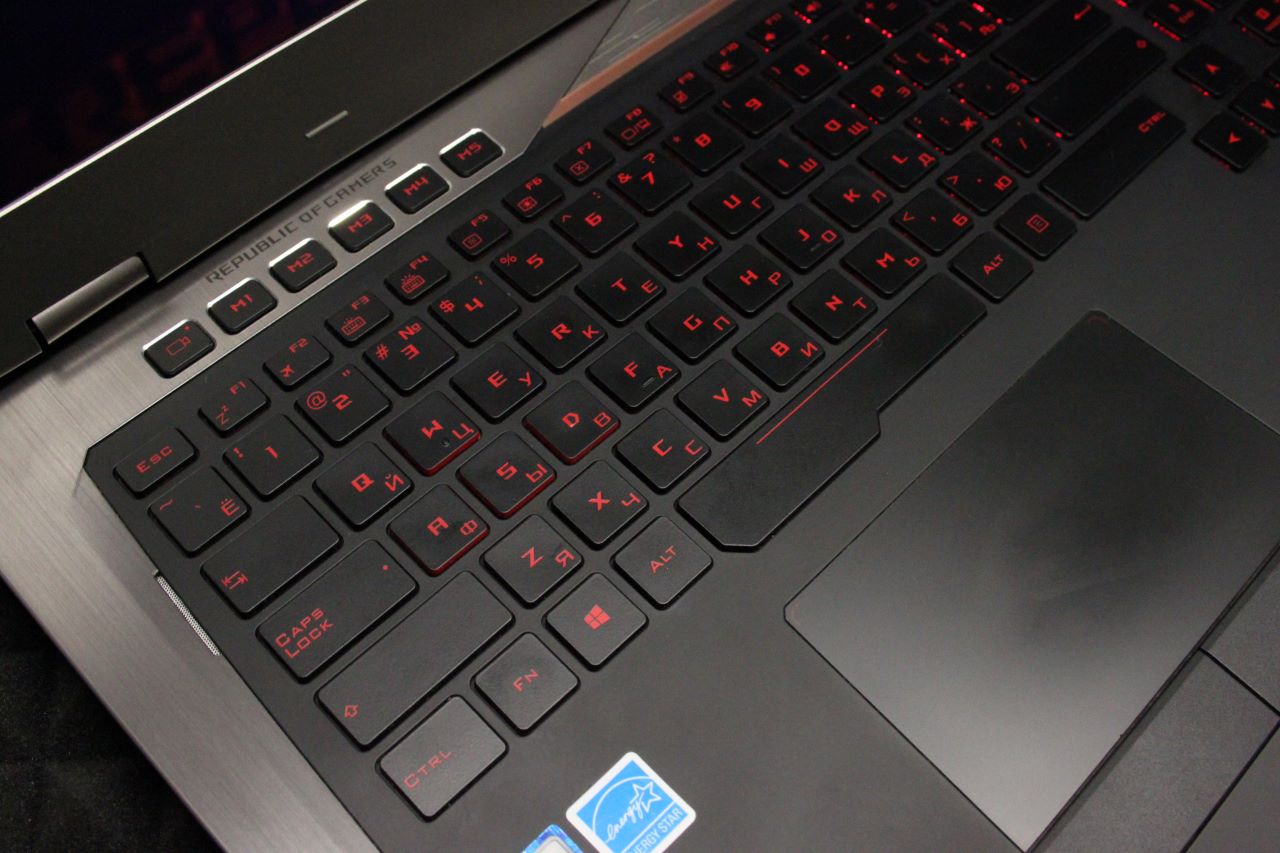Ноутбук Asus GX700VO-GC009T