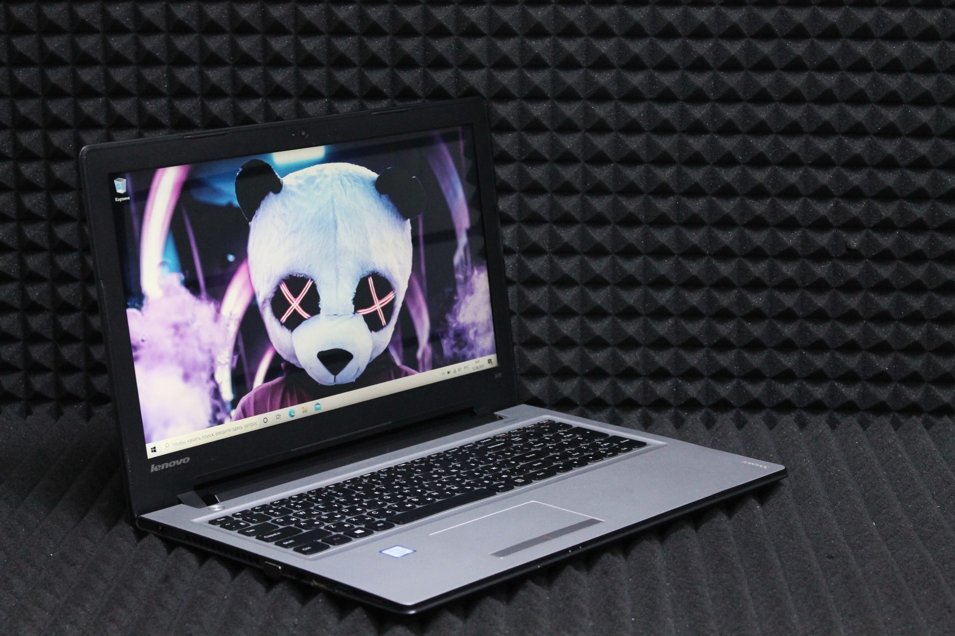 Ноутбук Lenovo IdeaPad 300-15ISK (80Q701JFRK)