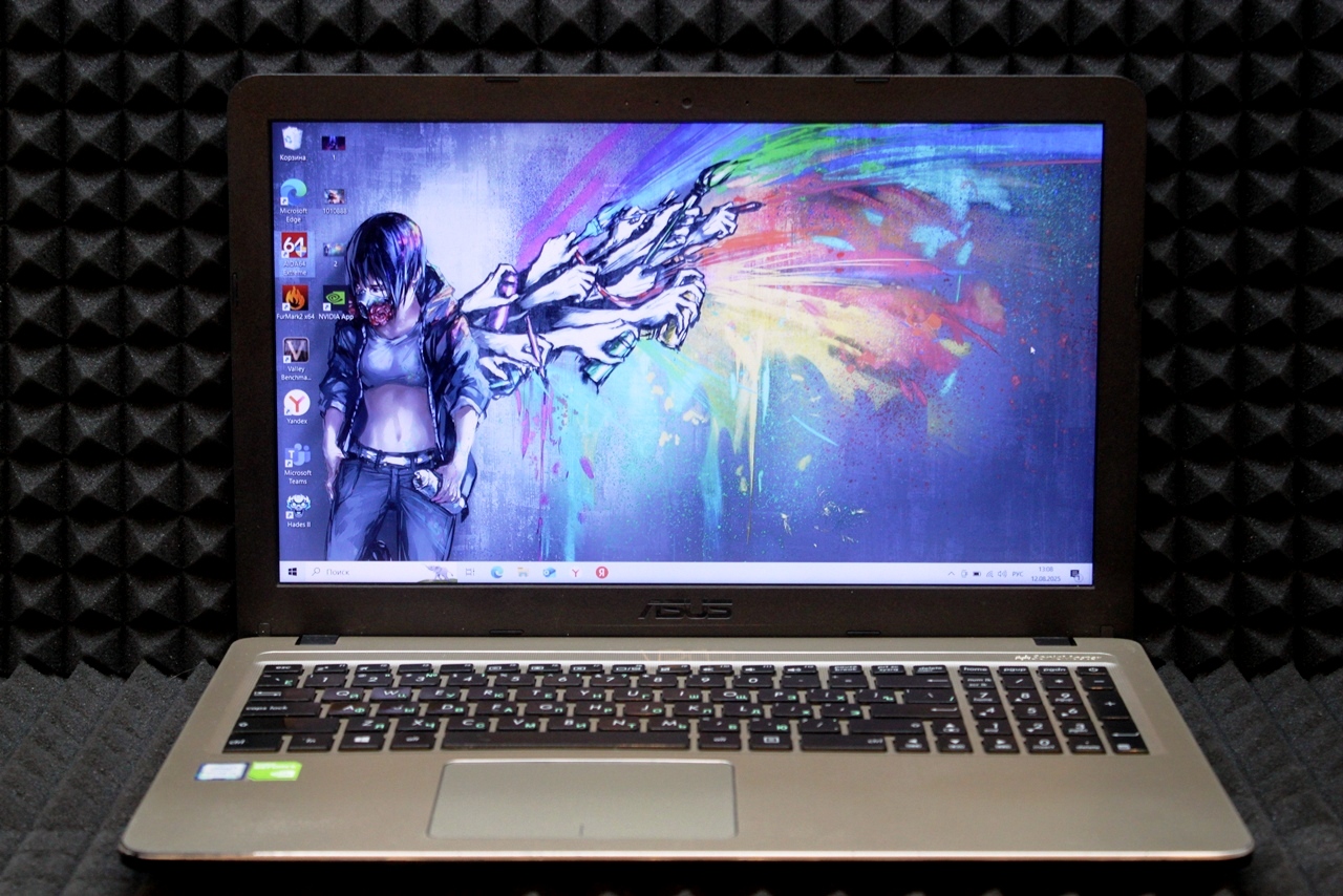 Ноутбук Asus R540U
