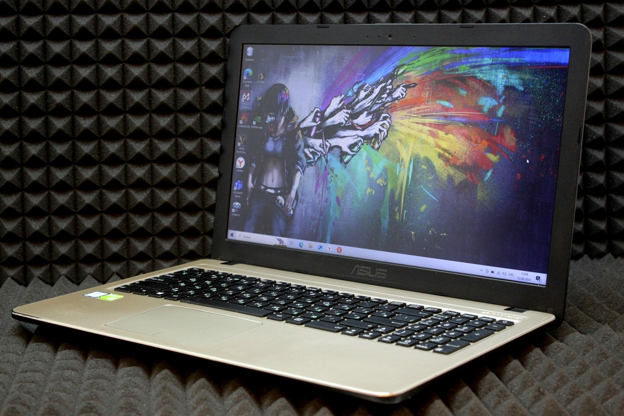 Ноутбук Asus R540U