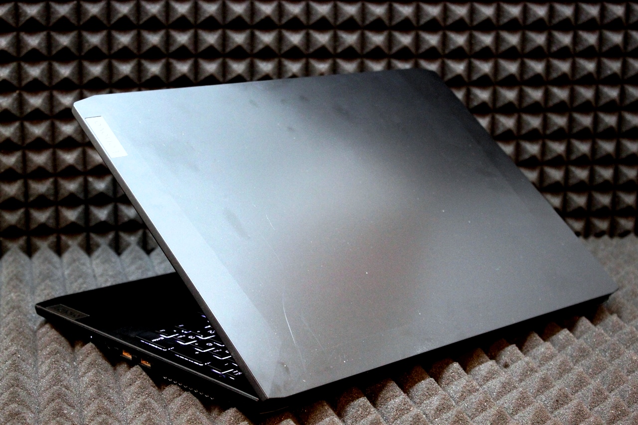 Ноутбук Lenovo IdeaPad Gaming 3 15ACH6