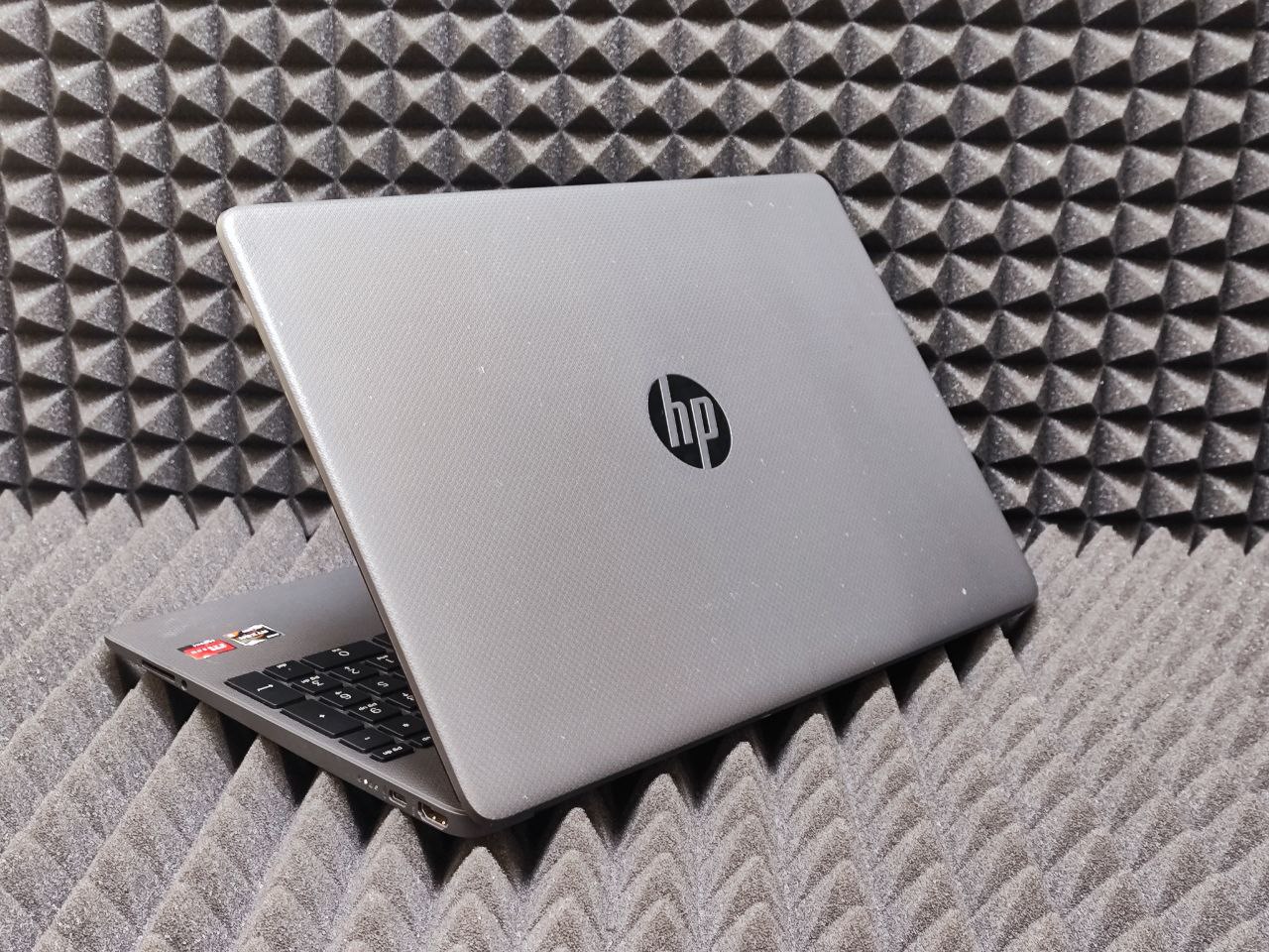 Ноутбук HP 15s-eq1203ur