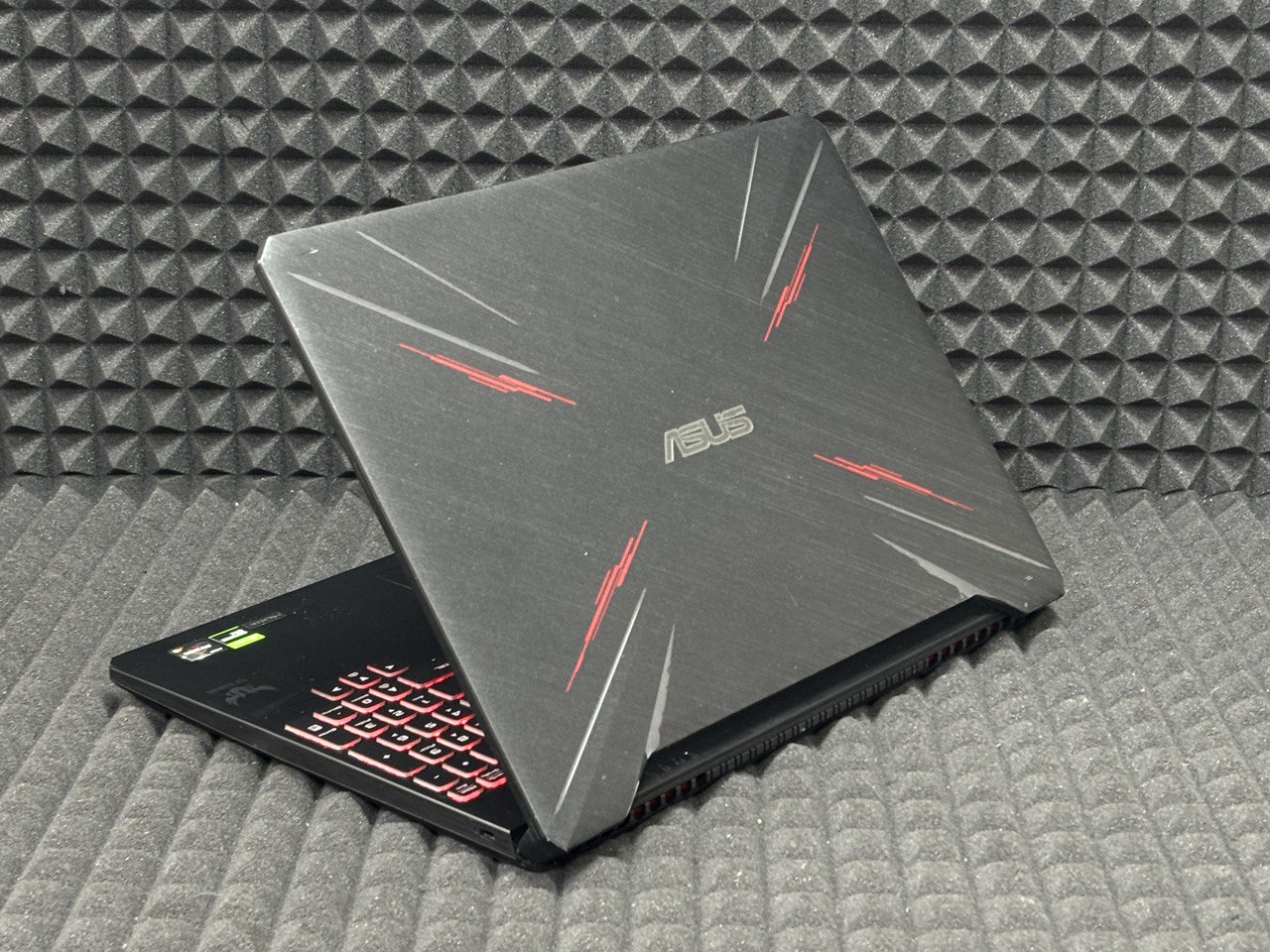 Ноутбук Asus FX95DT3550-0D8CXCA4X100
