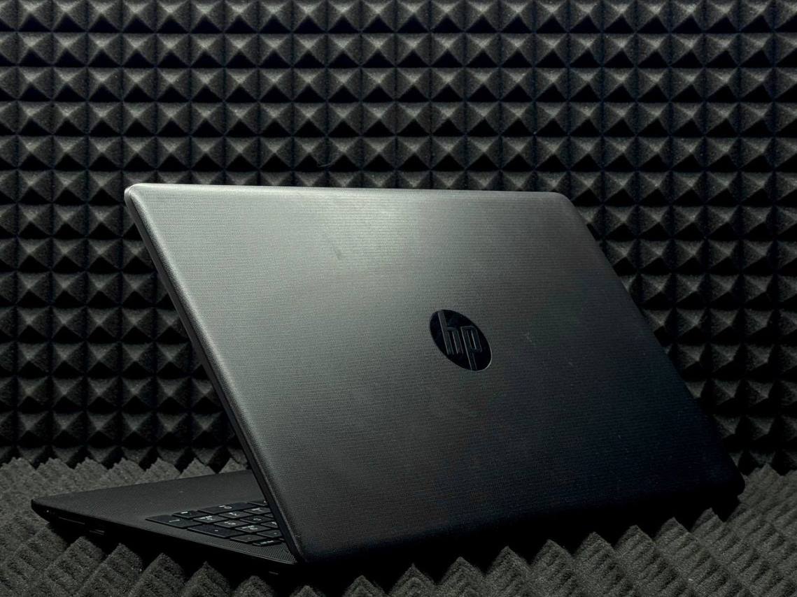 Ноутбук HP 15-db0376ur