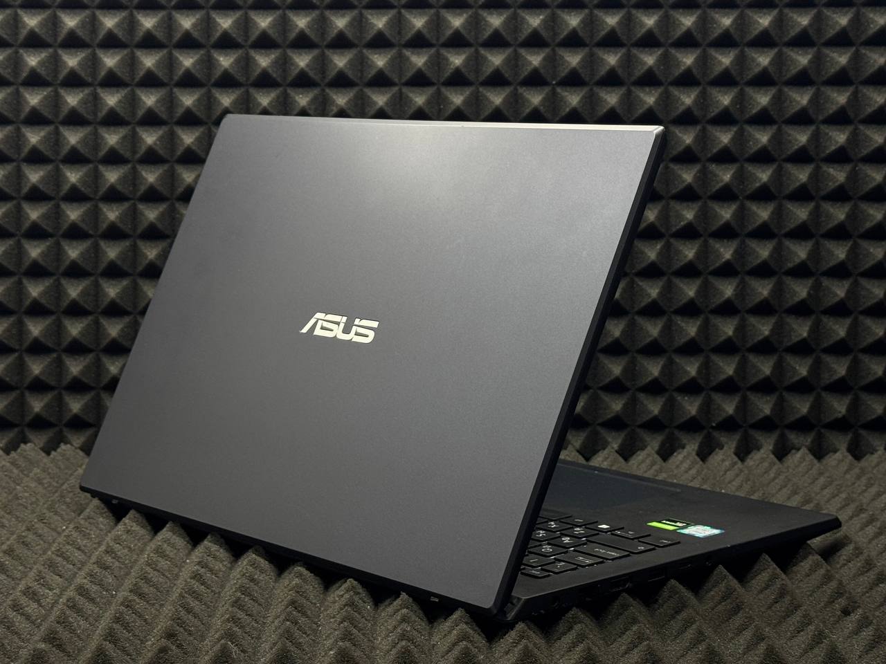 Ноутбук игровой ASUS F571GT-BQ703T
