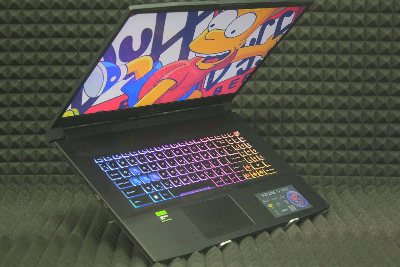 Ноутбук MSI Katana 17 B12VFK-271XRU