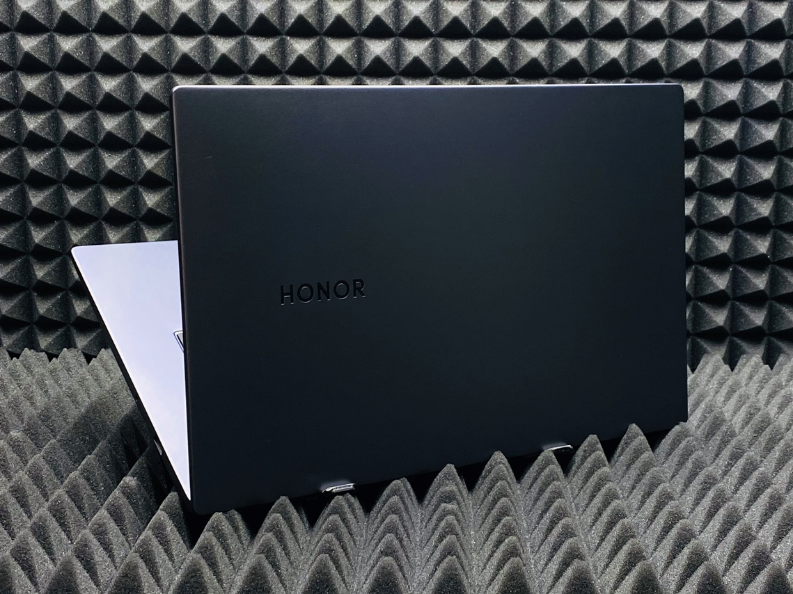 Ноутбук HONOR MagicBook X 15 BBR-WAH9F