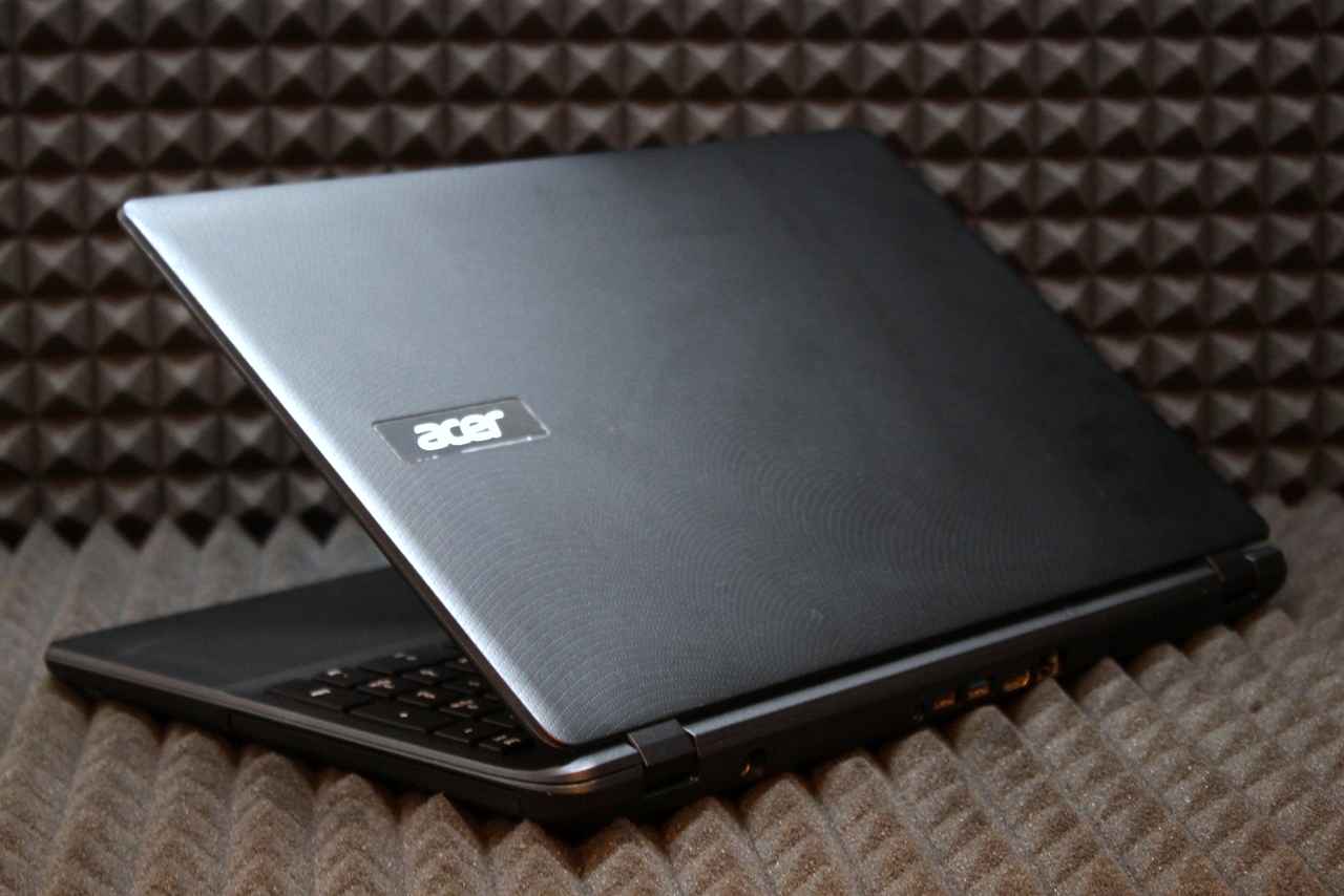Ноутбук Acer Exstensa 2519-C313