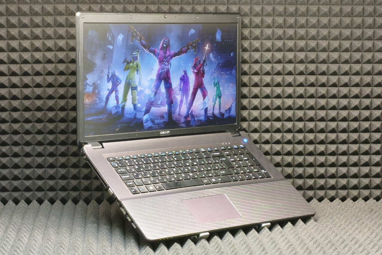 Ноутбук Dexp Atlas H102