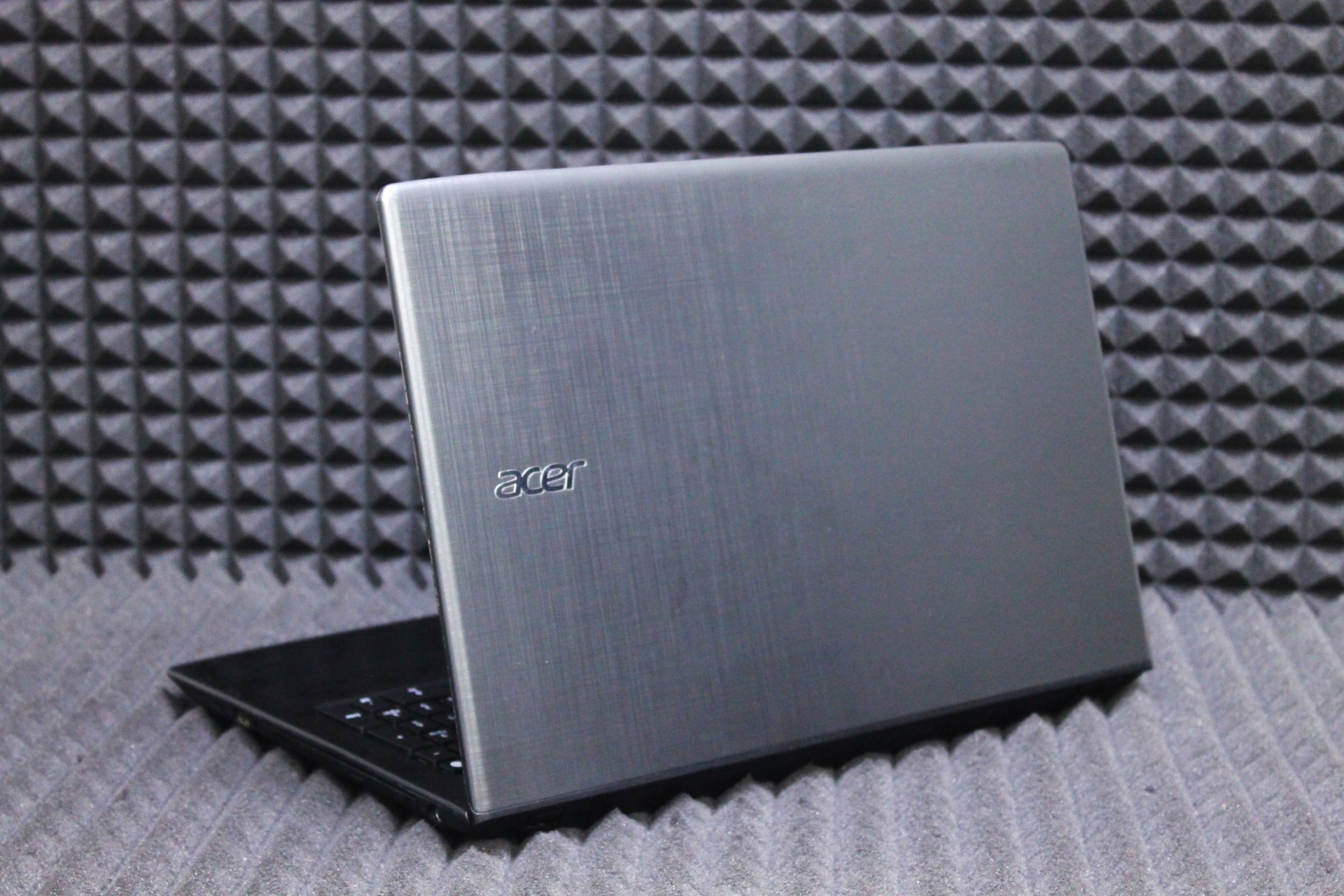 Ноутбук Acer Aspire E5575G-3771