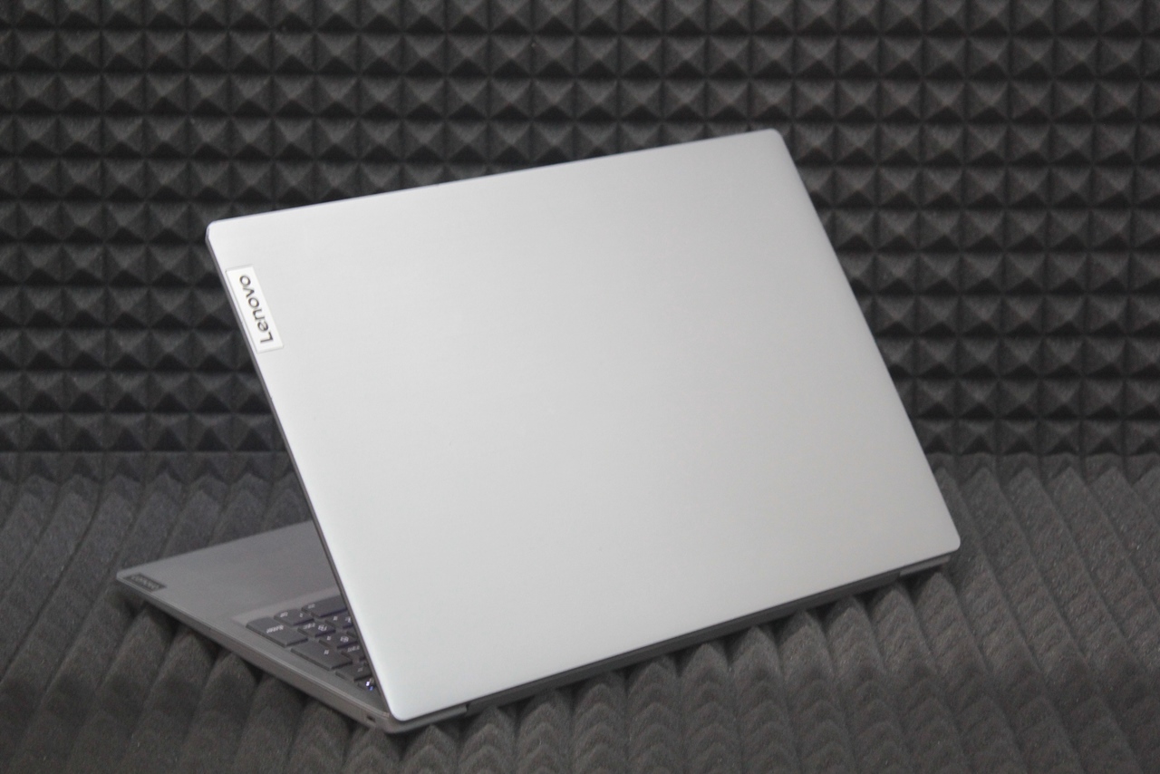 Ноутбук Lenono IdeaPad L3 15IML05