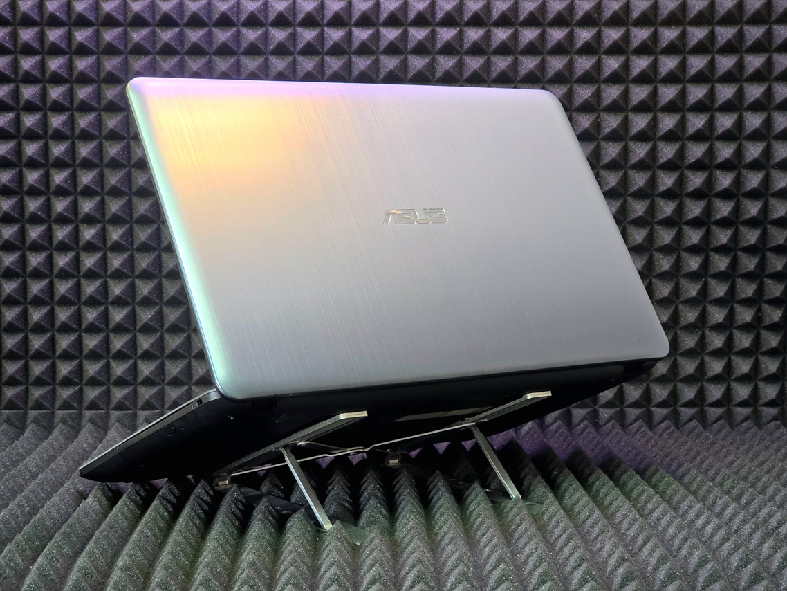 Ноутбук Asus X541UV-DM794T