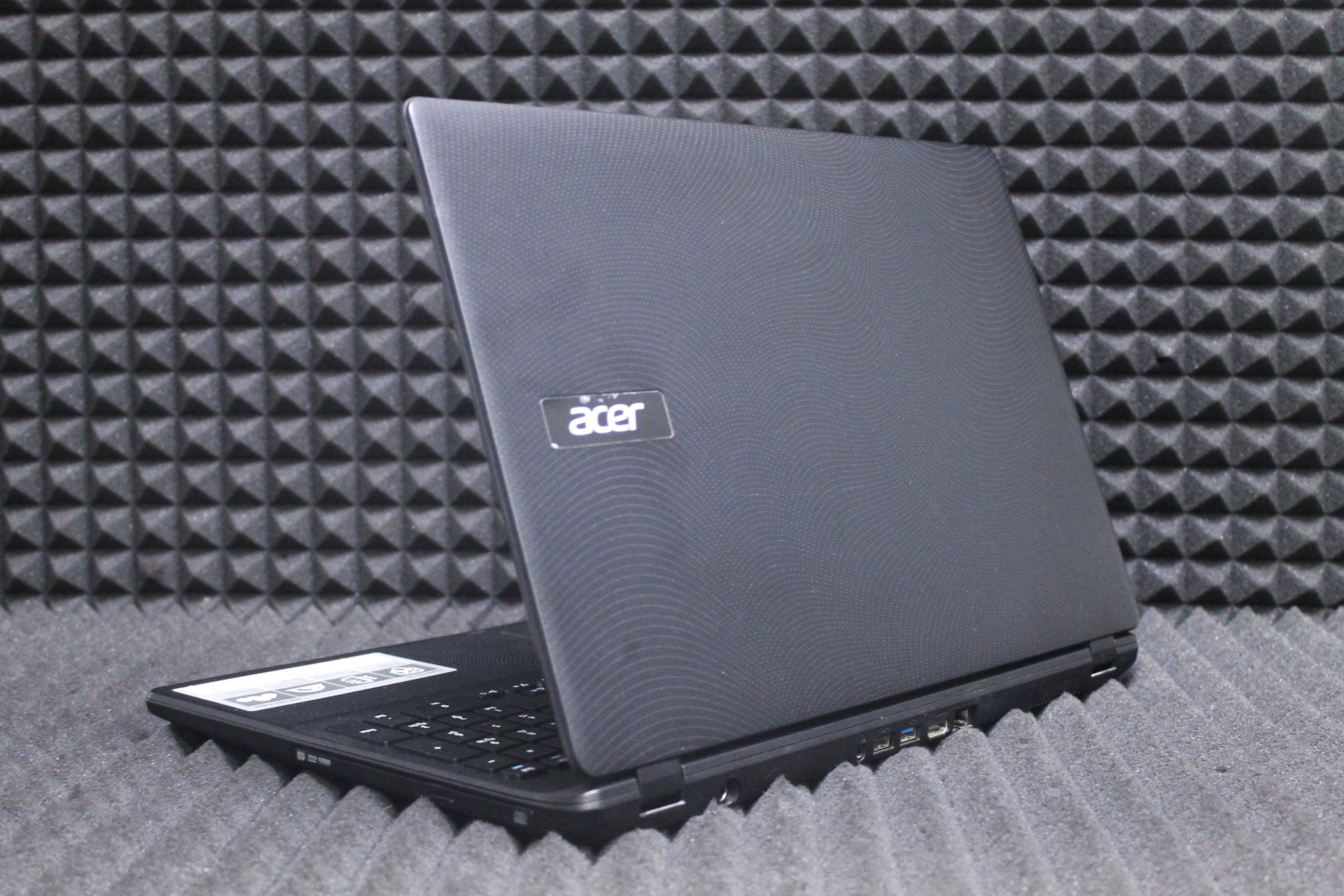 Ноутбук Acer ES1-531-C432
