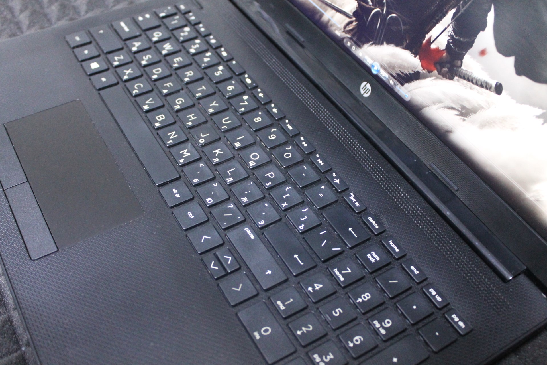 Ноутбук HP 15-da3008ur