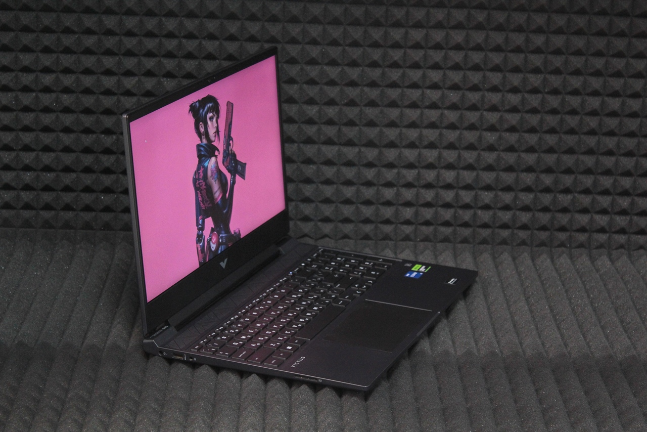 Ноутбук HP Victus 15-fa0065ci