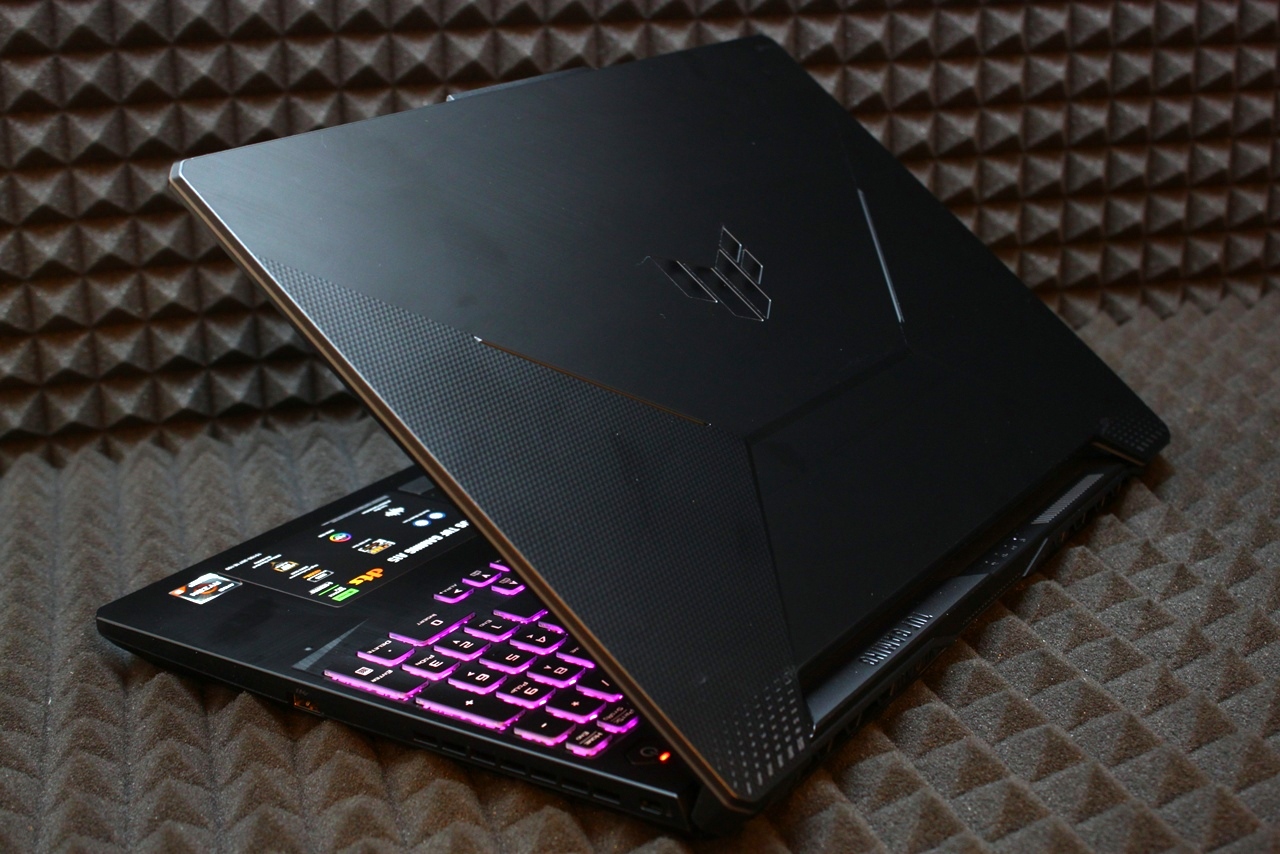 Ноутбук Asus Tuf Gaming FA506NF-HN100