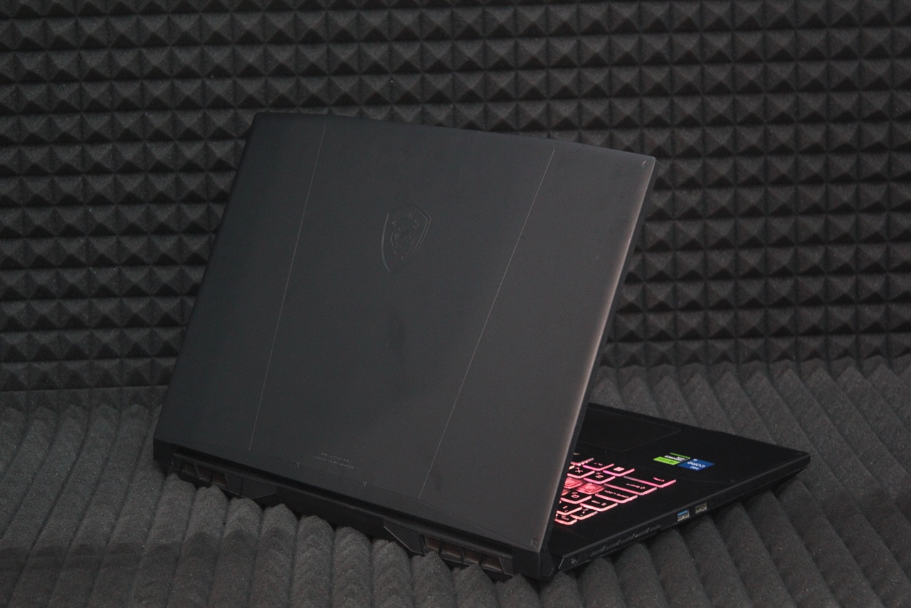 Ноутбук MSI Katana 17 B12V