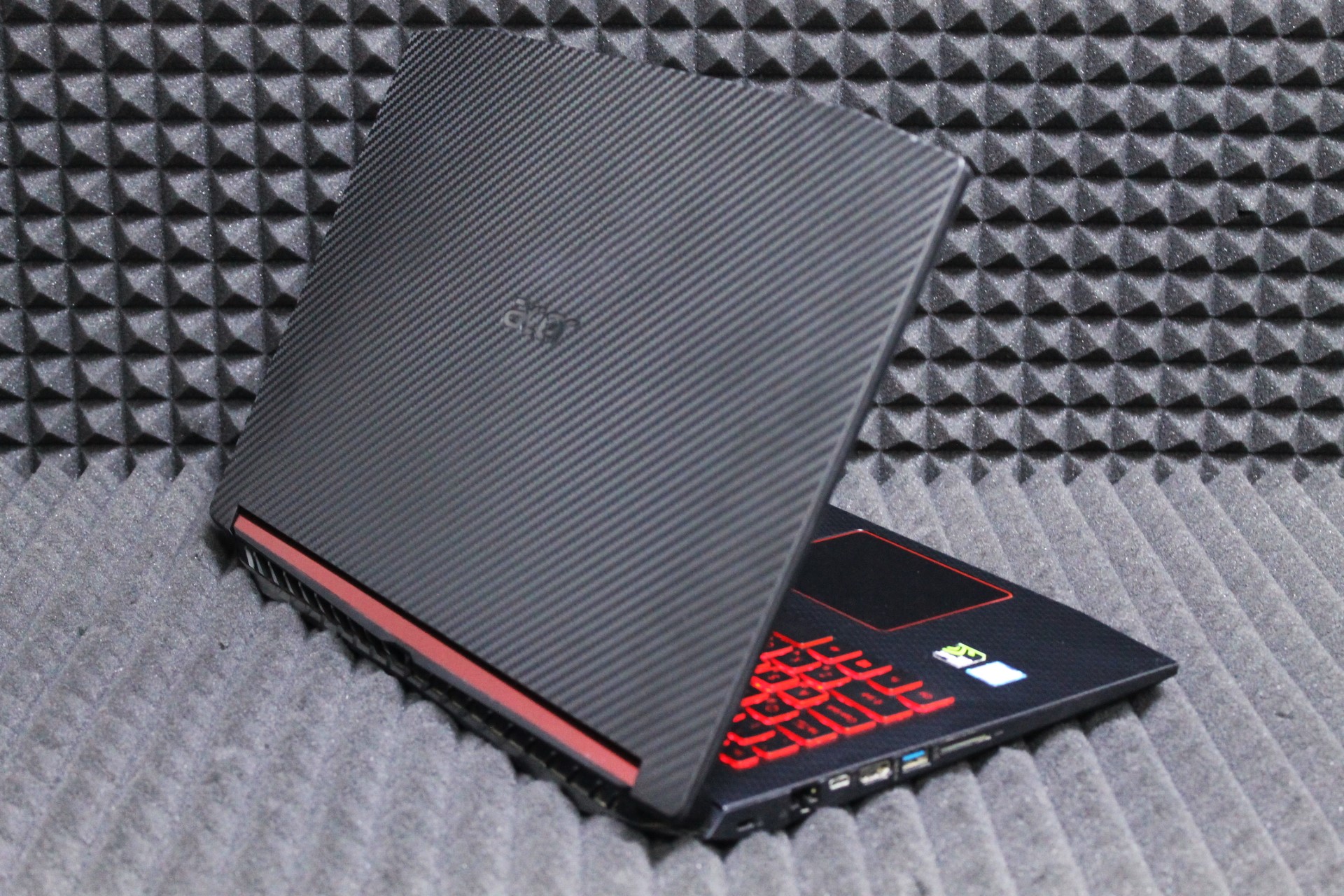 Ноутбук  Acer Nitro 5 AN515-52-55K1
