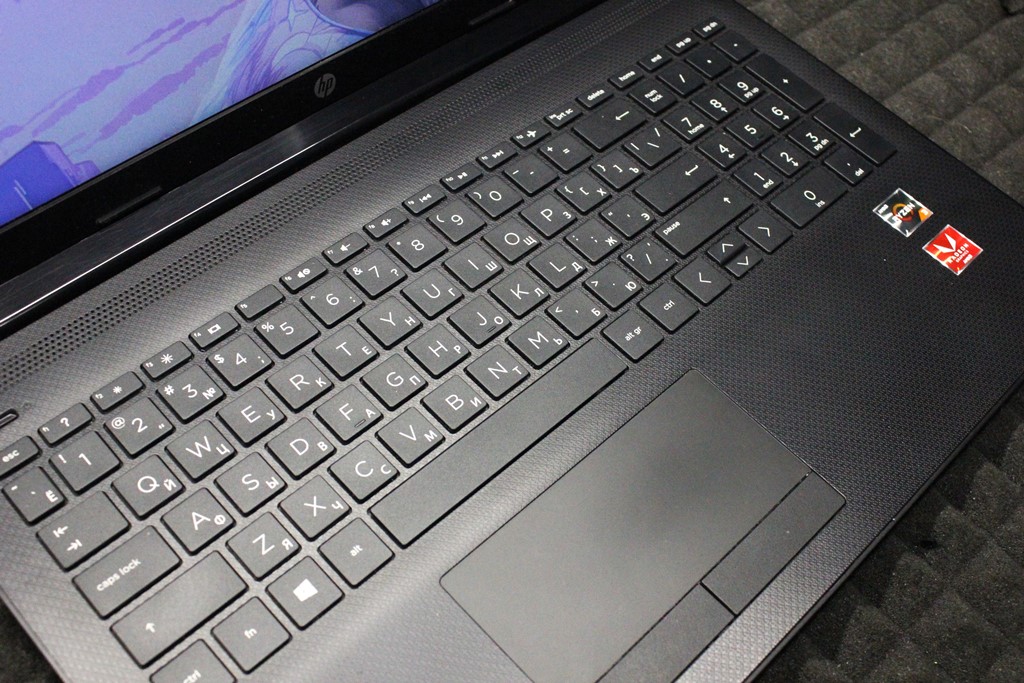 Ноутбук HP 15-db1237ur