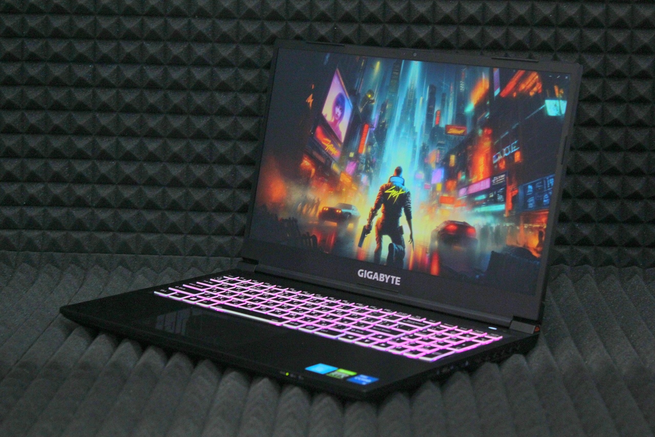 Ноутбук Gigabyte G5 GE AX211NGW
