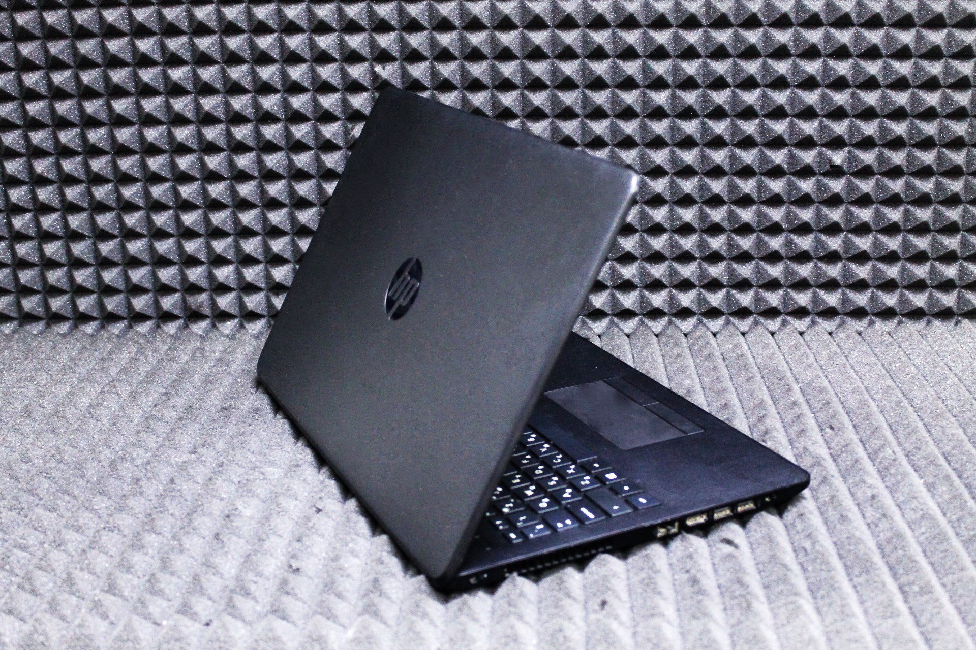 Ноутбук HP Pavilion 15-bs537ur