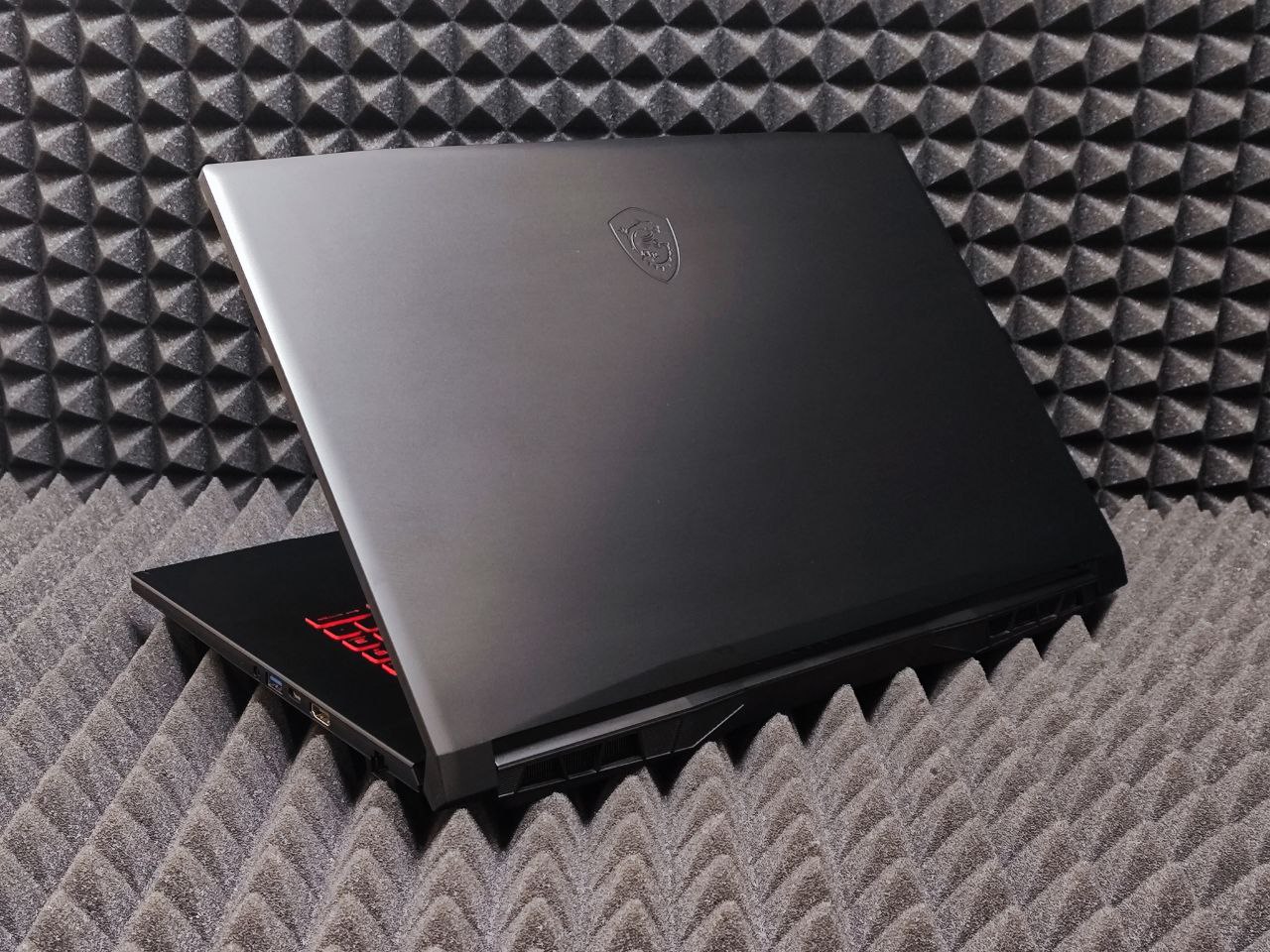 Ноутбук MSI Katana GF76 12UC-265XRU
