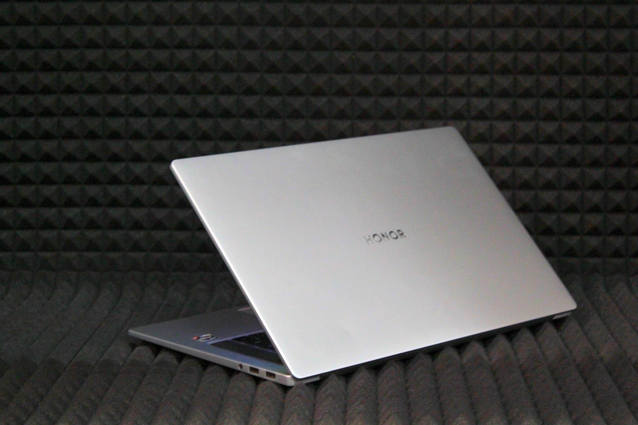 Ноутбук HONOR MagicBook 16 HYM-W76