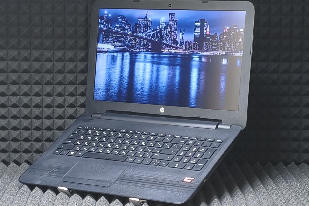 Ноутбук HP 15-ba055ur