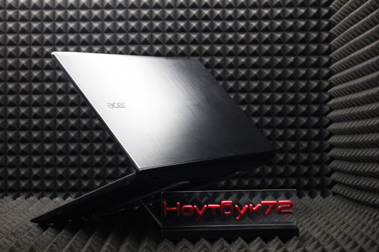 Ноутбук Acer E5-576G-55VL