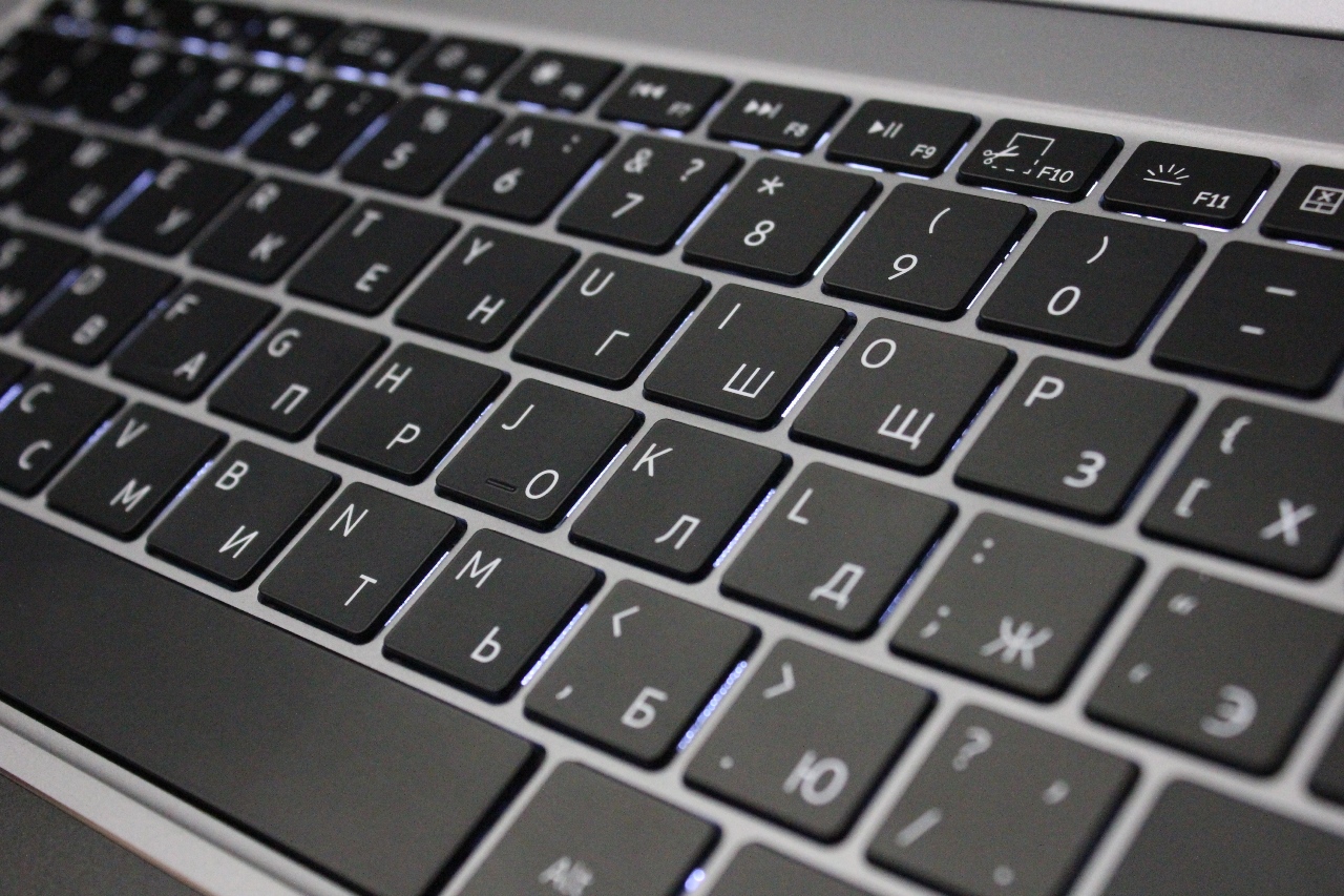 Ноутбук DEXP Mars p15-i7w301